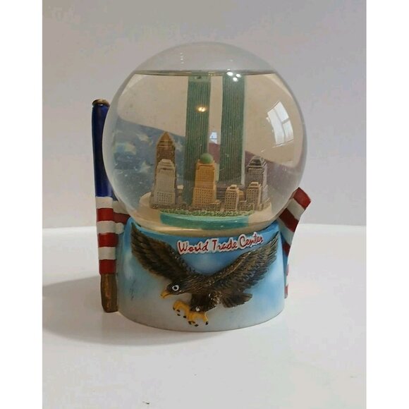 Vintage New York City USA World Trade Center Snow Globe Snowdome - Picture 4 of 15